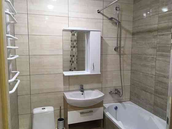 Оренда Квартира 1-кімнатна на ул. Вишняковская, 2 Киев