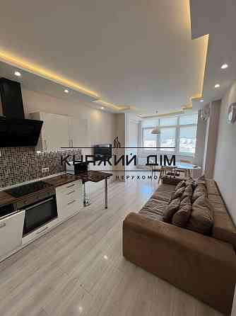 Оренда Квартира 2-кімнатна, 24/25 поверх на Драгоманова ул. Київ