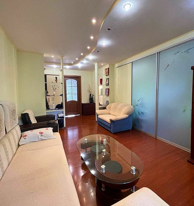 Продаж Квартира 3-кімнатна, 2/5 поверх на Газеты Правда пр., 2 Дніпро - фото 2