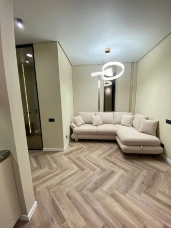 Продаж Квартира 2-кімнатна на ул. Гагаринское плато, 5/2 Одесса