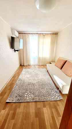 Оренда Квартира 3-кімнатна, 9/10 поверх на вул. Лева Ландау Kharkiv