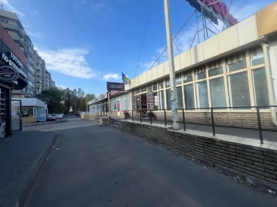 Продаж Торговий центр / ТРЦ площа 465 кв.м на Набережна Заводська 99 Дніпро