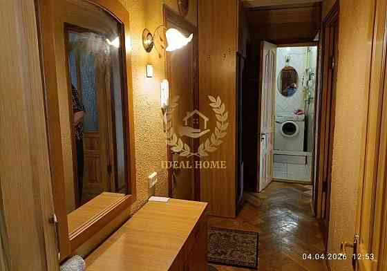 Продаж Квартира 2-кімнатна, 8/9 поверх на Литовский пер., 10 Киев