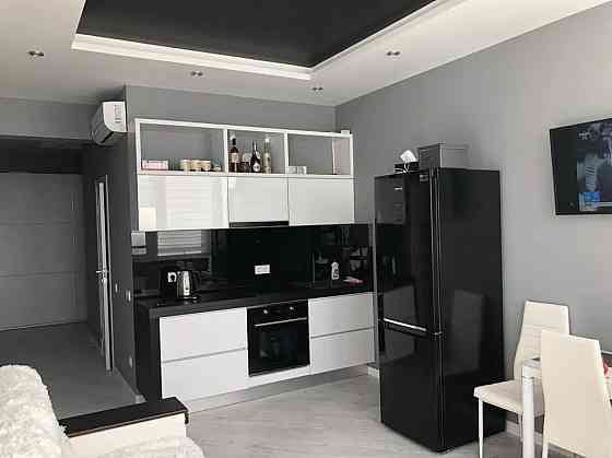 Продаж Квартира 1-кімнатна, 24/25 поверх на Среднефонтанская ул. Odessa