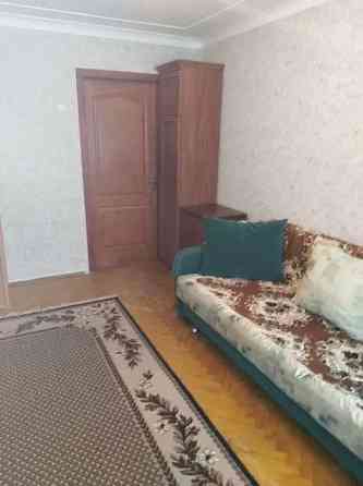 Оренда Квартира 3-кімнатна, 1/5 поверх на ул. Дегтярёвская Kiev