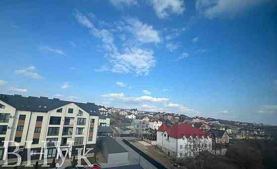 Продаж Квартира 2-кімнатна, 4/4 поверх на Мазепи Чернівці