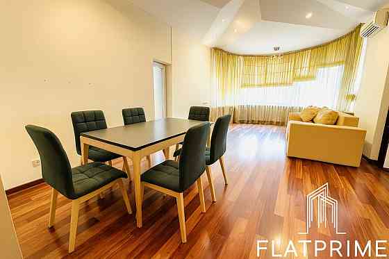 Продаж Квартира 5-кімнатна, 5/25 поверх на Дмитрівська вул. вул., д. 69 Kiev