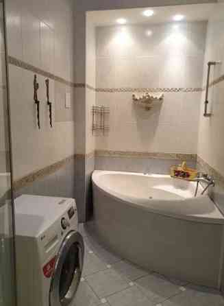 Продаж Квартира 4-кімнатна, 2/3 поверх на Гаванная ул., 11 Одеса