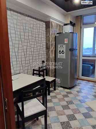 Продаж Квартира 1-кімнатна, 10/10 поверх на вул. майдан Героїв Небесної Сотні Харків