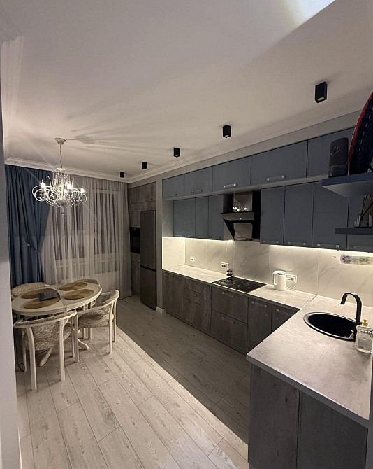 Продаж Квартира 3-кімнатна, 15/19 поверх на Жемчужная ул. Одеса - фото 2