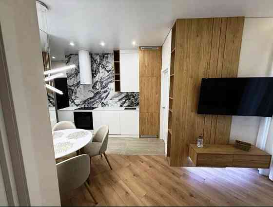 Продаж Квартира 2-кімнатна на ул. Краснова, 1а Одесса