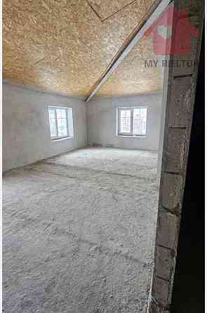 Продаж Квартира 2-кімнатна, 5/5 поверх на Володимирська Ужгород