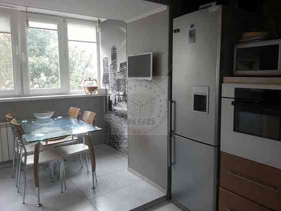 2 кімнатна, вул. Ніжинська 10, Соломянський рзн Kiev