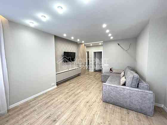 Продаж Квартира 3-кімнатна, 15/16 поверх на вул. Професорська Харьков