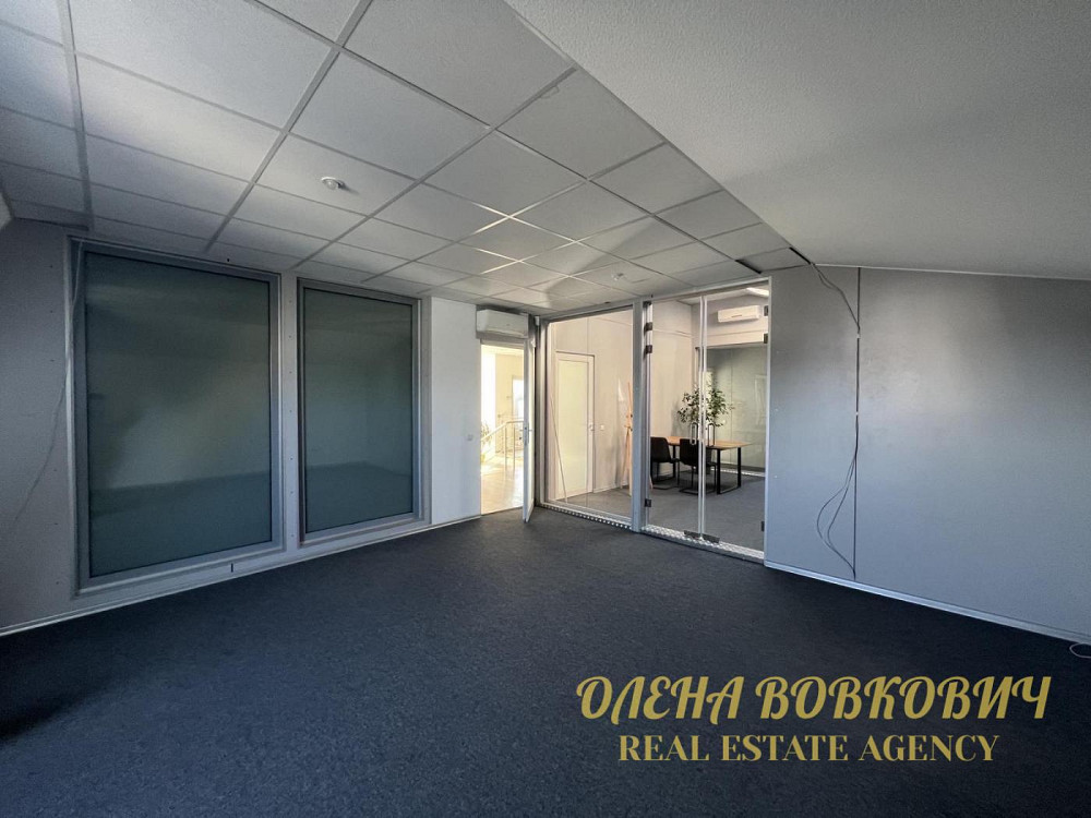 Оренда офісне приміщення на вул. Тринітарська приміщень - 1, поверх - 3/3 Івано-Франківськ - фото 1
