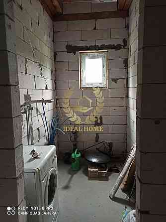 Продаж Будинок 5-кімнатний на Грушевая ул., 48 