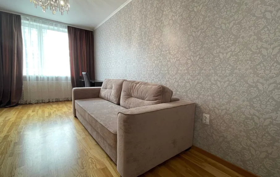 Оренда Квартира 1-кімнатна, 13/13 поверх на Європейського Союзу, 43а Kiev - photo 1