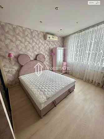 Продаж Квартира 2-кімнатна, 7/25 поверх на вул. Ахматовой Анны Киев