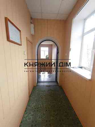 Оренда офісне приміщення на Василенко Николая ул. поверх - 3/3 Київ