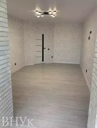 Продаж Квартира 1-кімнатна, 5/10 поверх на Рівненська Луцк