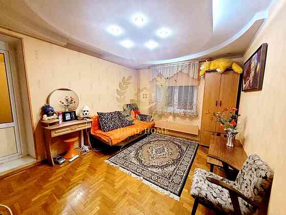 Продаж Квартира 4-кімнатна на Красной Калины пр-т, 72 Kiev