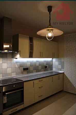 Продаж трикімнатної квартири пл.Гренджі-Донського Uzhhorod