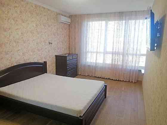 Оренда Квартира 1-кімнатна, 16/25 поверх на ул. Заречная Kiev