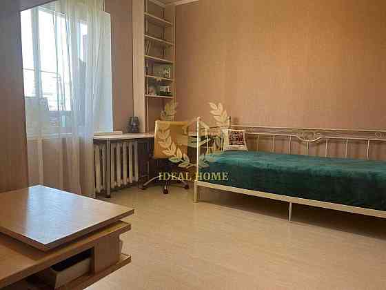 3-кімнатна з двома утепленими балконами, Троєщина Kiev