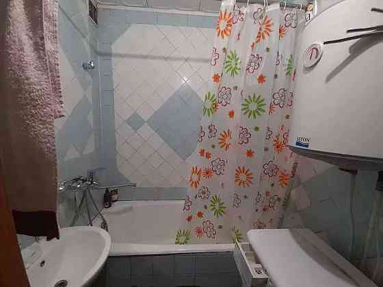 Оренда Квартира 3-кімнатна на ул. Радужная, 57 Київ