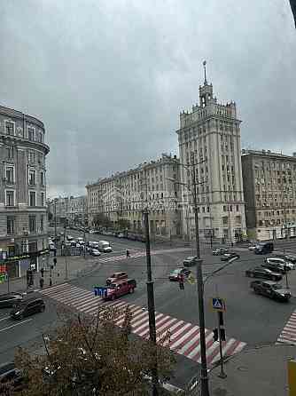 Продаж Квартира 3-кімнатна, 2/7 поверх на вул. Павлівський майдан Kharkiv