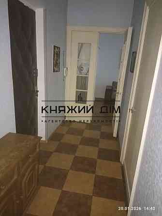 Продаж Квартира 2-кімнатна, 1/5 поверх на вул. Щорса ул./Євгена Коновальця Київ