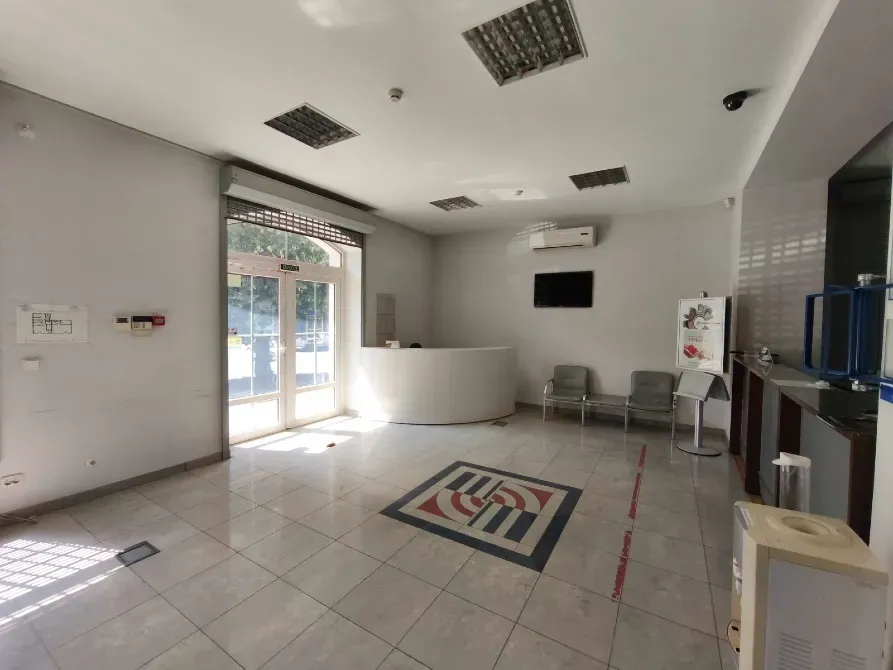 Здається Офісні приміщення площа 500 кв.м 1-й поверх Ужгород Чендея 40 Ужгород - фото 4