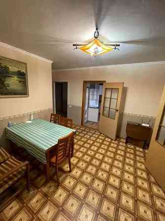 Оренда Квартира 3-кімнатна, 5/22 поверх на ул. Юлии Здановской (ул. Михаила Ломоносова), 83а Kiev