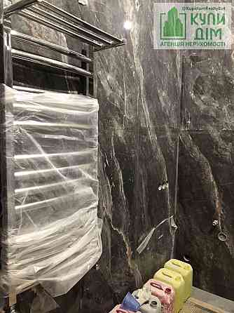 Квартира, гараж у самому центрі міста. Кропивницький