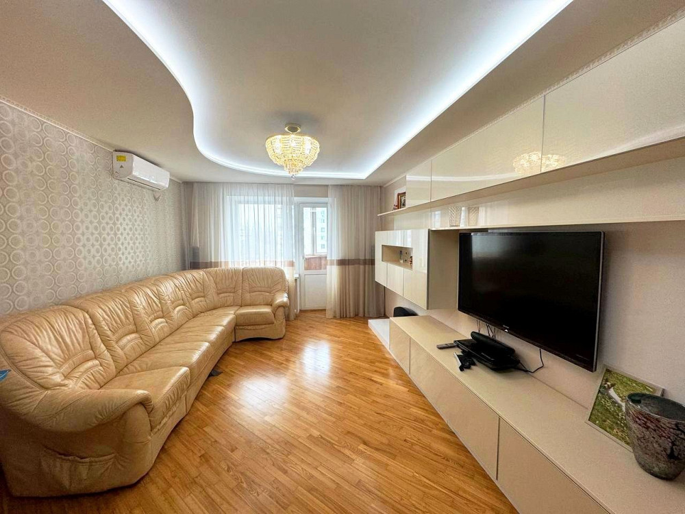 Продаж Квартира 3-кімнатна, 6/10 поверх на Тулузи вул., д. 32-Б Київ - фото 1