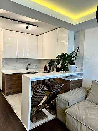 Оренда Квартира 1-кімнатна, 14/17 поверх на Завальна, 10В Kiev