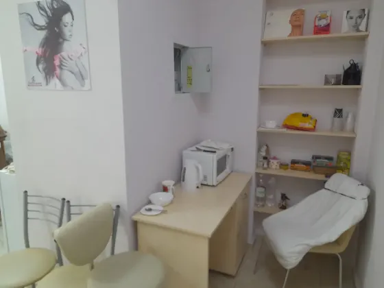 Здається Магазин / салон / торгова точка площа 53 кв.м 1-й поверх Київ Антоновича 47 Київ