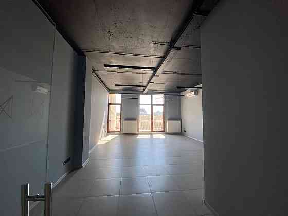 Оренда офісне приміщення на Жукова Вице-Адмирала ул., 17/19 поверх - 6/9 Odessa