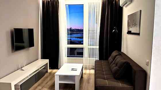 Оренда Квартира 1-кімнатна, 23/25 поверх на Дніпровська Набережна, 16Г Киев