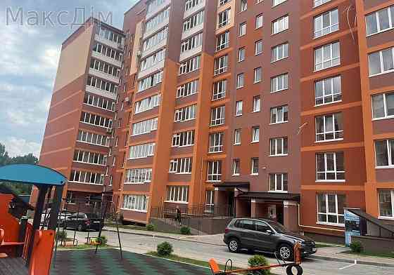 Продаж Будинок 3-кімнатний на Степана Бандери пр. Ternopil'