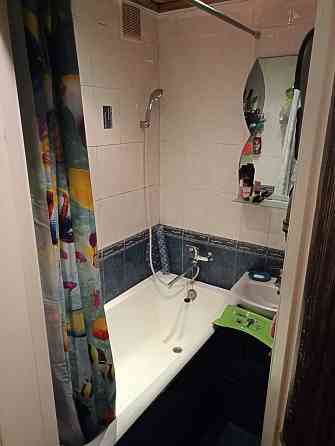 Оренда Квартира 2-кімнатна, 2/5 поверх на Салютная ул., 9 Киев