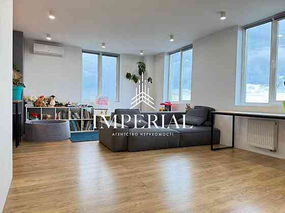 Продаж Квартира 2-кімнатна, 27/27 поверх на вул. Лобановського Kiev