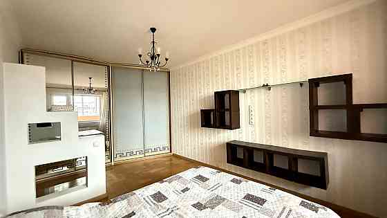 Продаж Квартира 2-кімнатна, 9/16 поверх на Рональда Рейгана вул., д. 4-А Київ