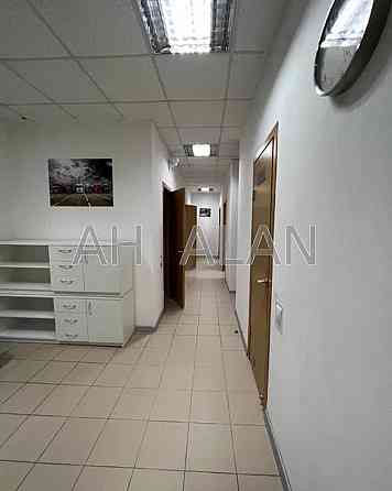 Оренда Будинок 5-кімнатний на Щекавицька вул., 30/39 Київ