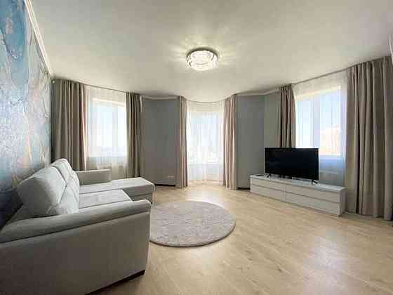 Оренда Квартира 3-кімнатна, 14/16 поверх на пр. Академика Палладина Киев