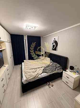 Продаж Квартира 3-кімнатна Київ