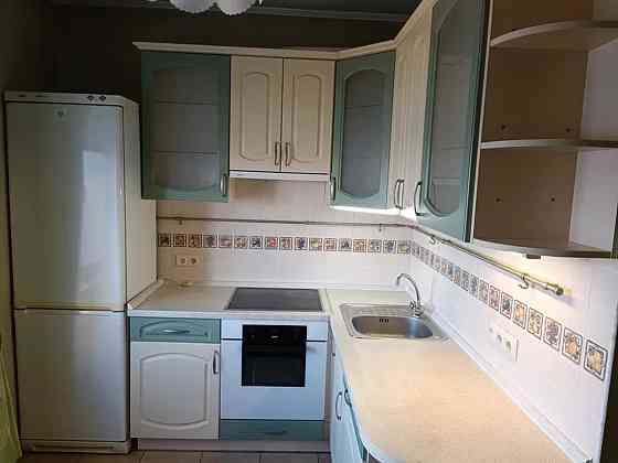 Оренда Квартира 2-кімнатна, 12/16 поверх на Вишняківська, 6а Kiev