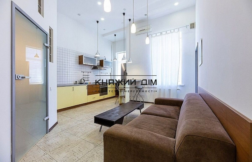 Оренда 2-х квартири студіо в царському будинку центр Києва. №11199922 Kiev - photo 2