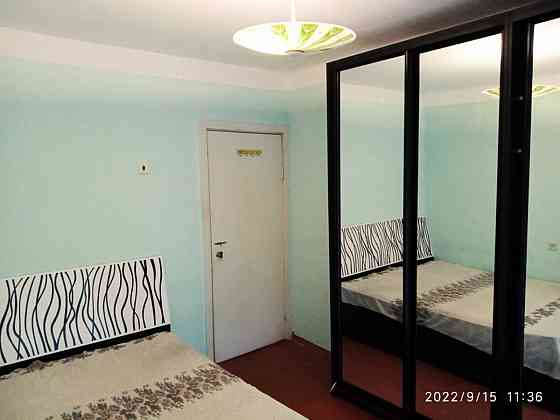 Оренда Квартира 3-кімнатна, 3/9 поверх на вул. Зодчих, 38 Kiev