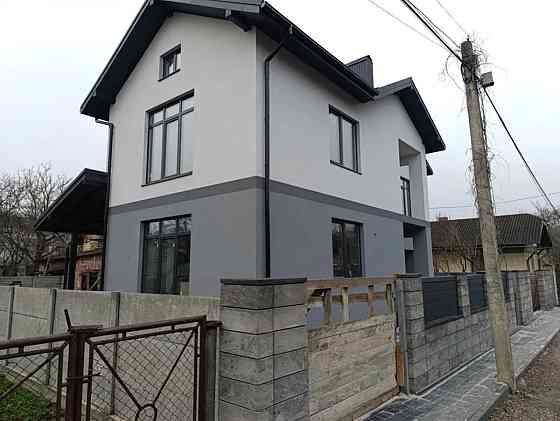 Продаж Будинок на Вулиця Зелена Ivano-Frankivs'k